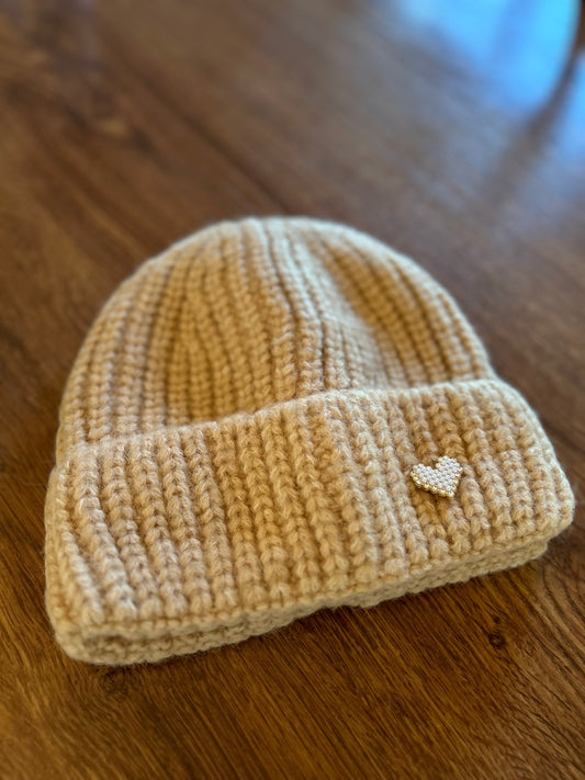 BONNET COEUR BEIGE