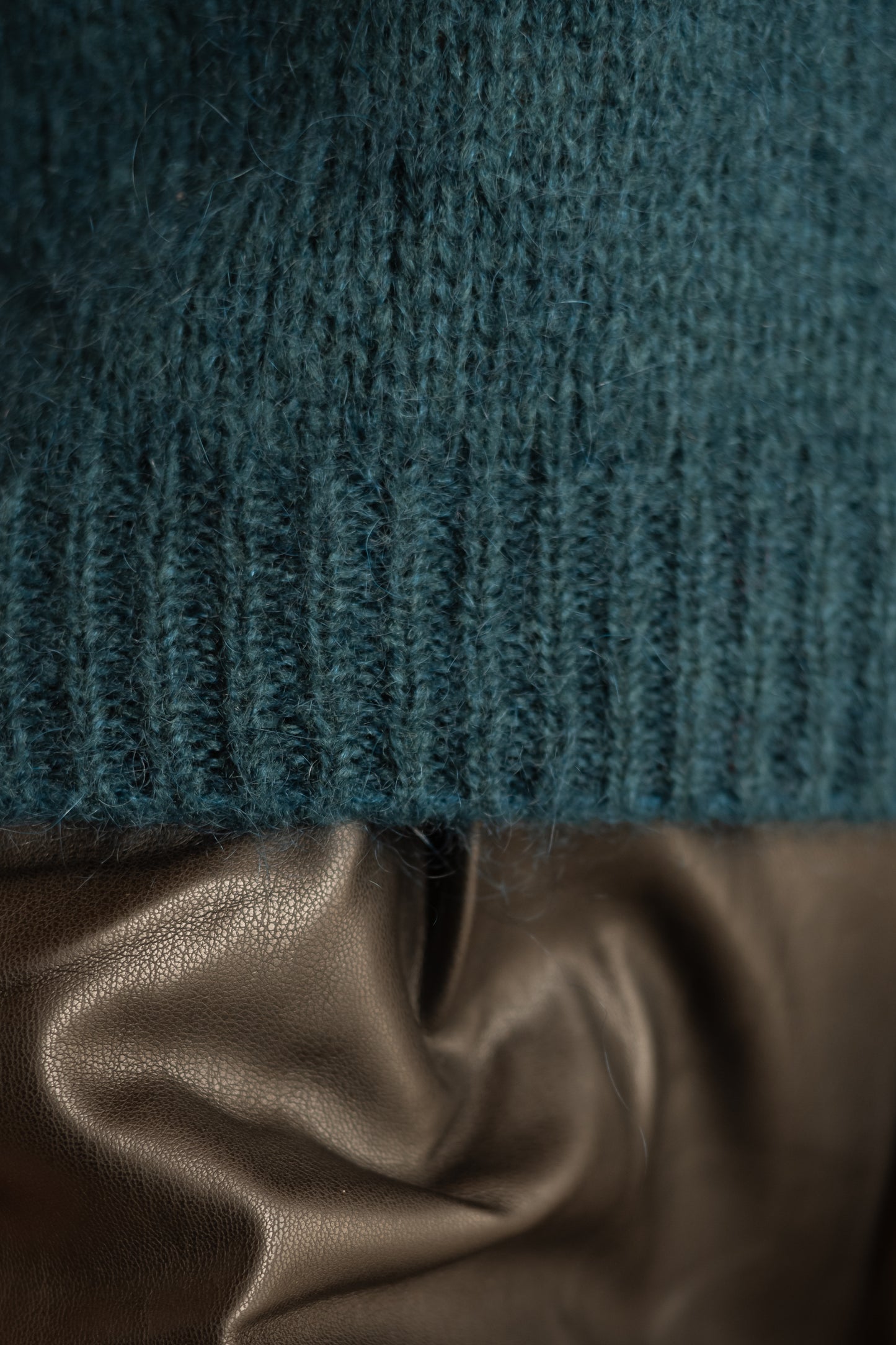 PULL MOHAIR BLEU PETROLE